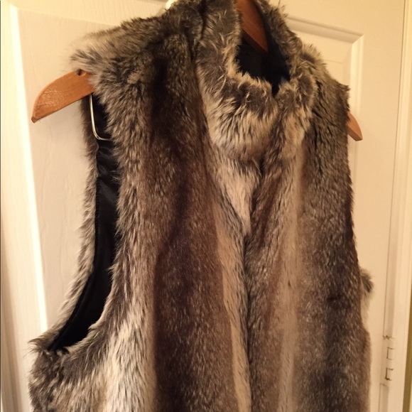 Faux Fur Vest Grey Brown - Picture 5 of 5
